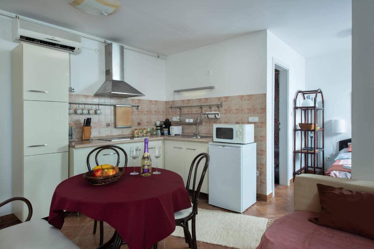 Greta Apartman ハイデゥソボスロー エクステリア 写真